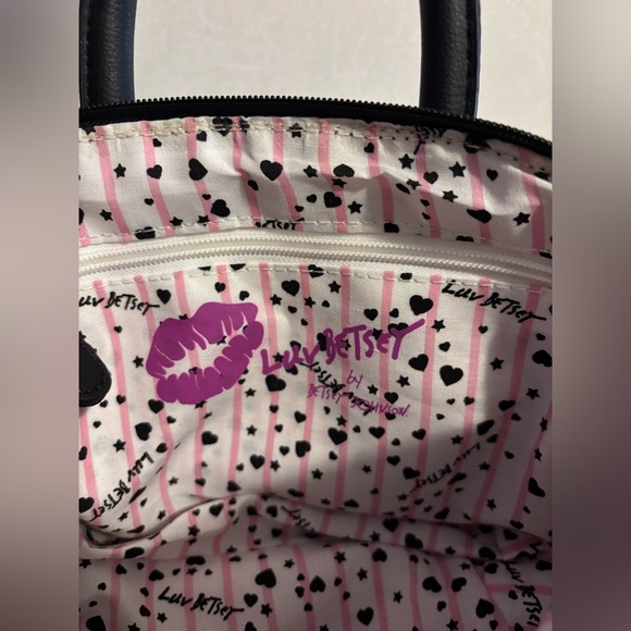 Luv by Betsy Johnson handbag (missing shoulder strap) EUC Clean inside and out - Picture 4 of 6
